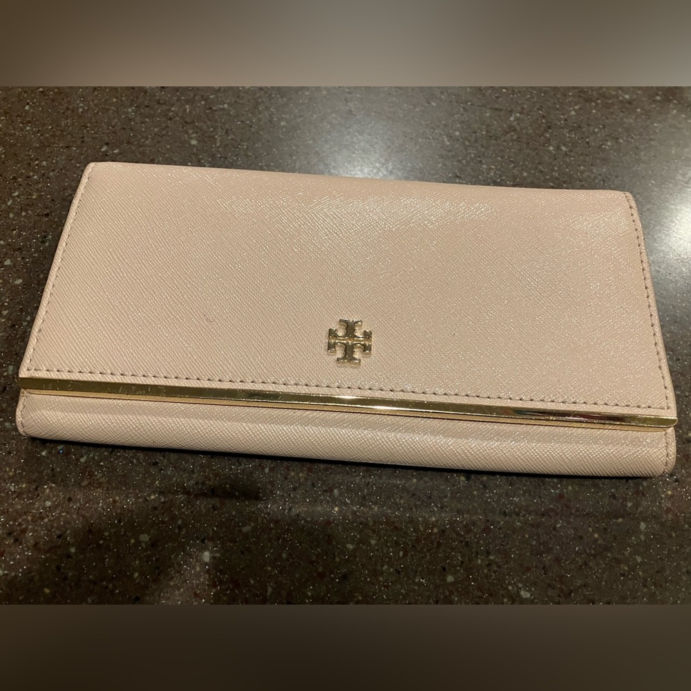 Tory Burch wallet